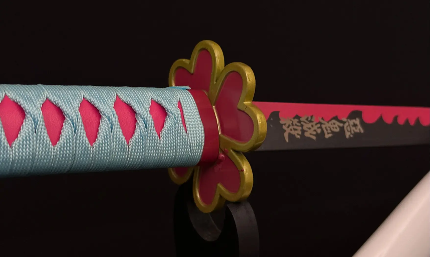 Mitsuri Kanroji sword