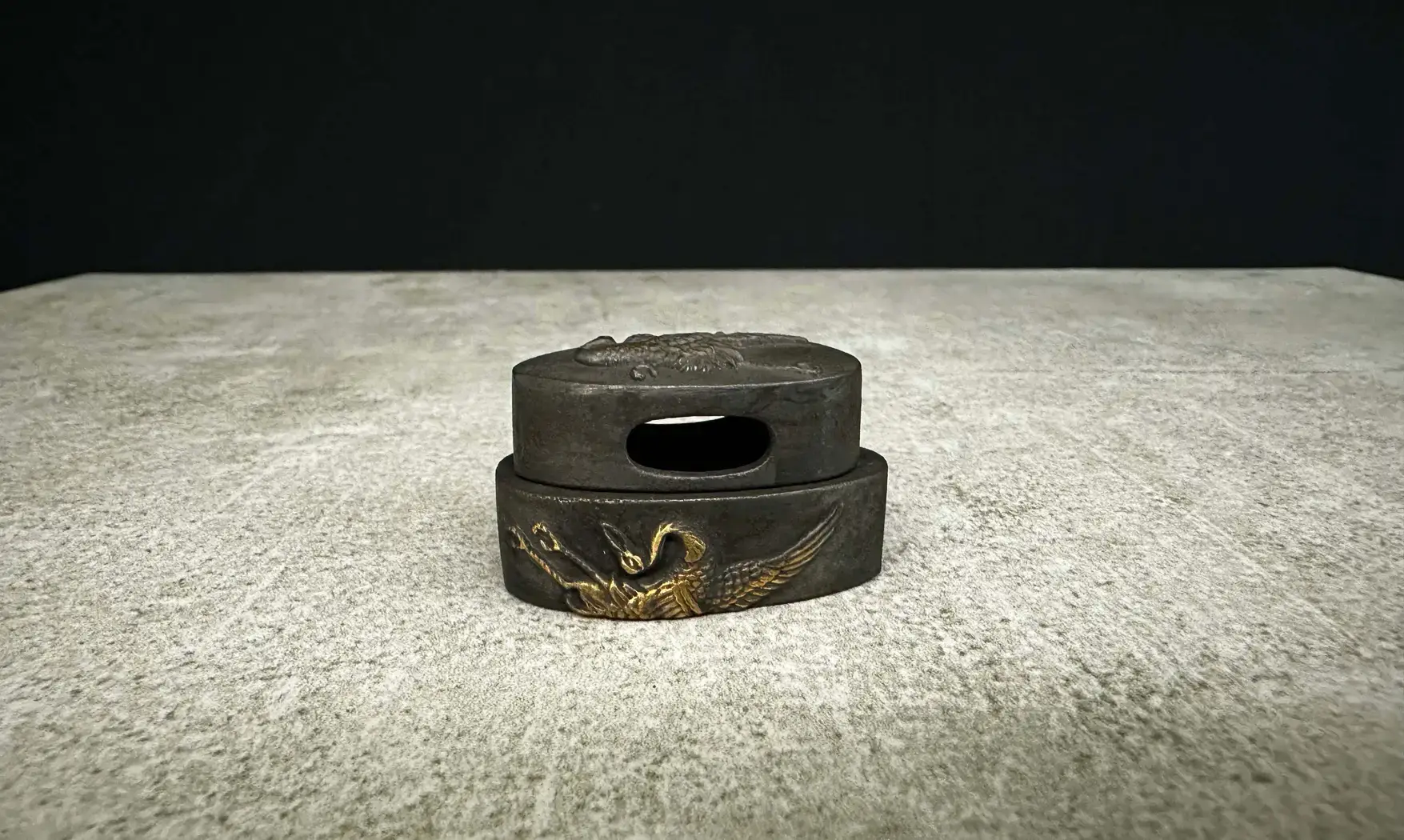 Fuchi-Kashira crane